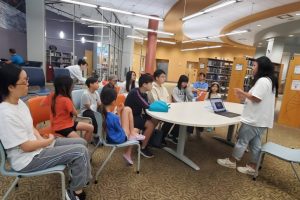 Children_attending_a_library_workshop Children_attending_a_library_workshop